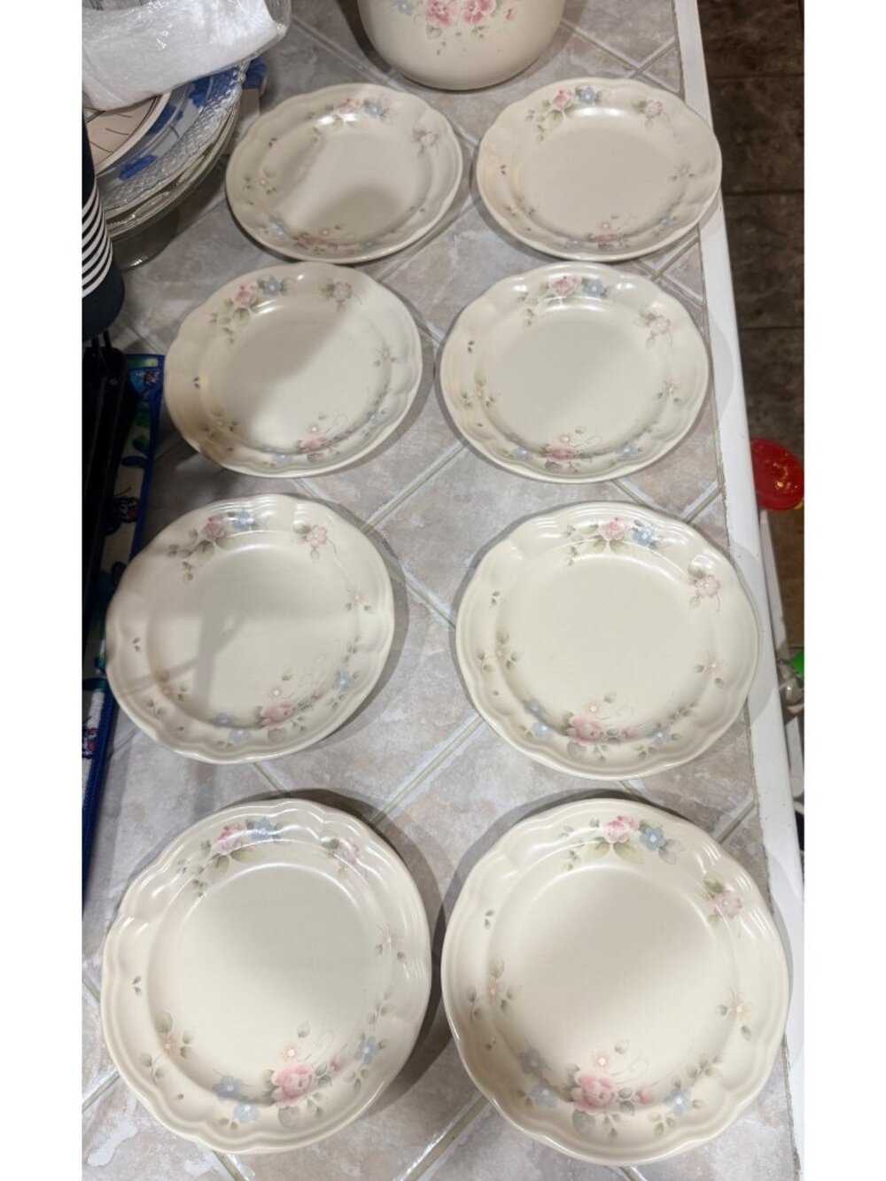 Pfaltzgraff Tea Rose Salad Plates (1)With Floral Design 7.25 Inches Scalloped Ed